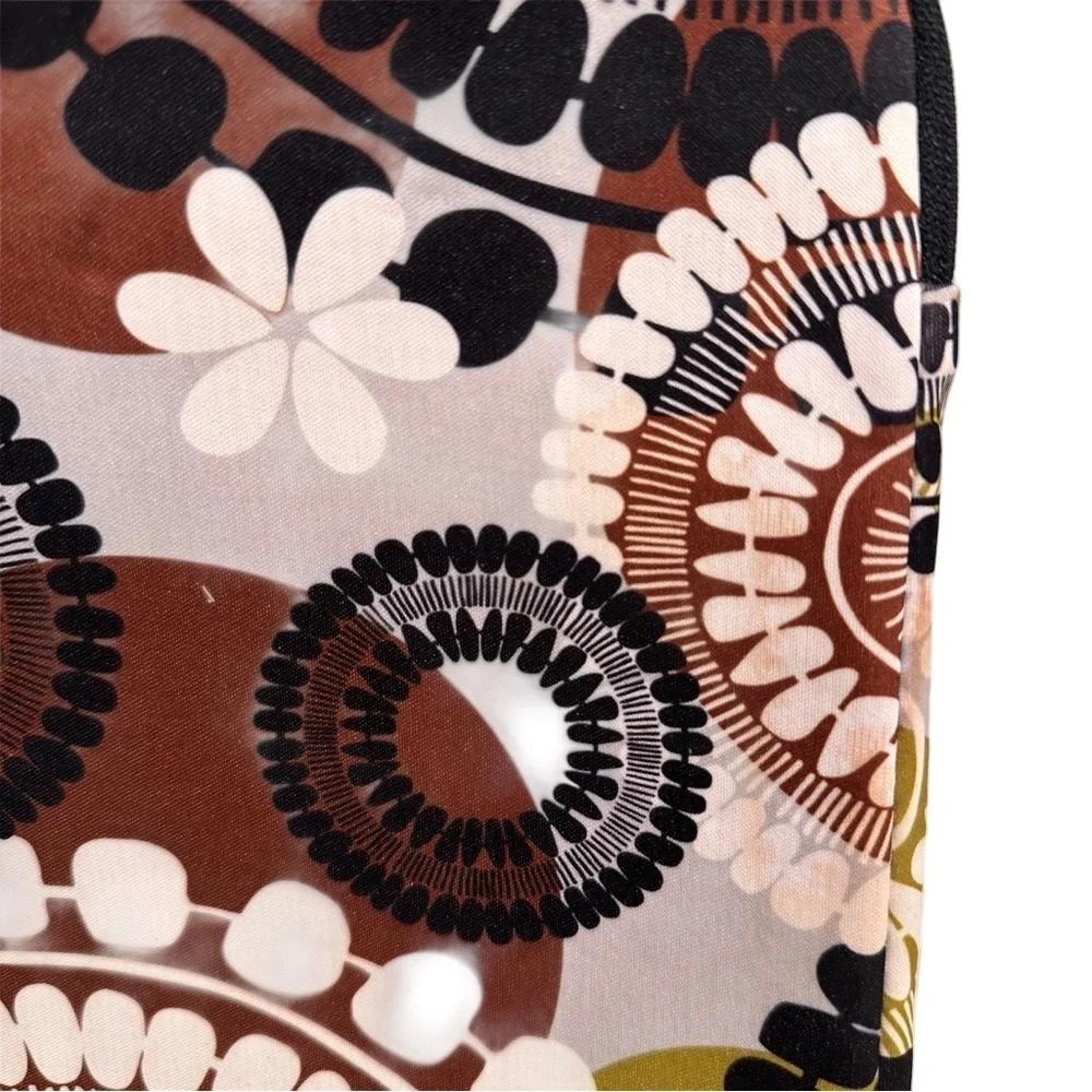 Vera Bradley Neoprene Padded Laptop Sleeve Cocoa Moss Pattern 15”Laptop GUC